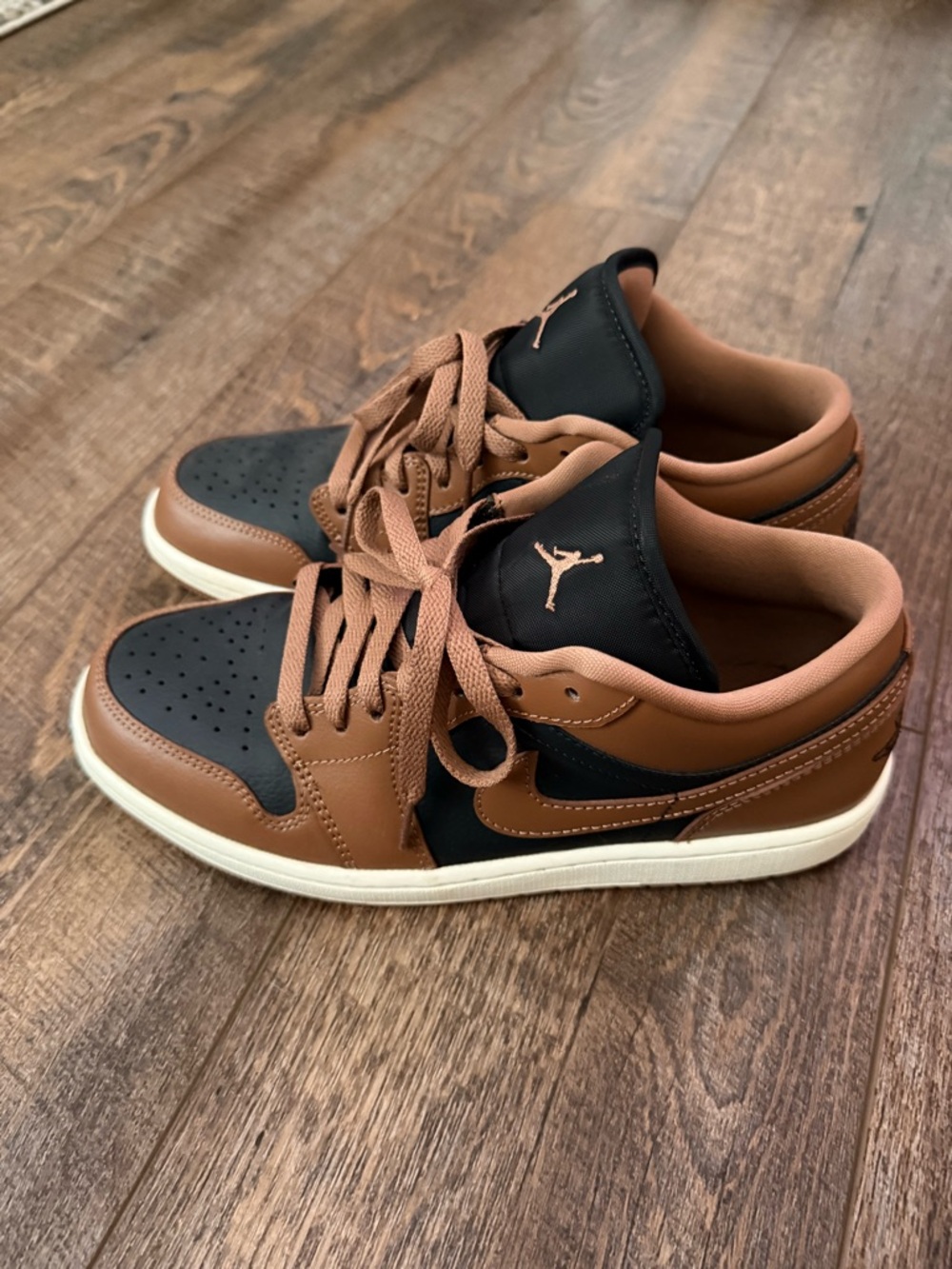 Nike Air Jordan 1 Low Women’s Sneakers - Brown & Black